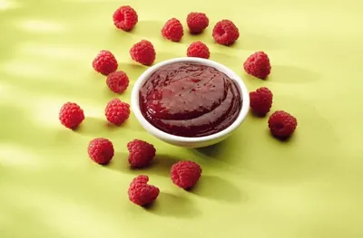 Topfil Raspberry 60%: vadelmatäyte